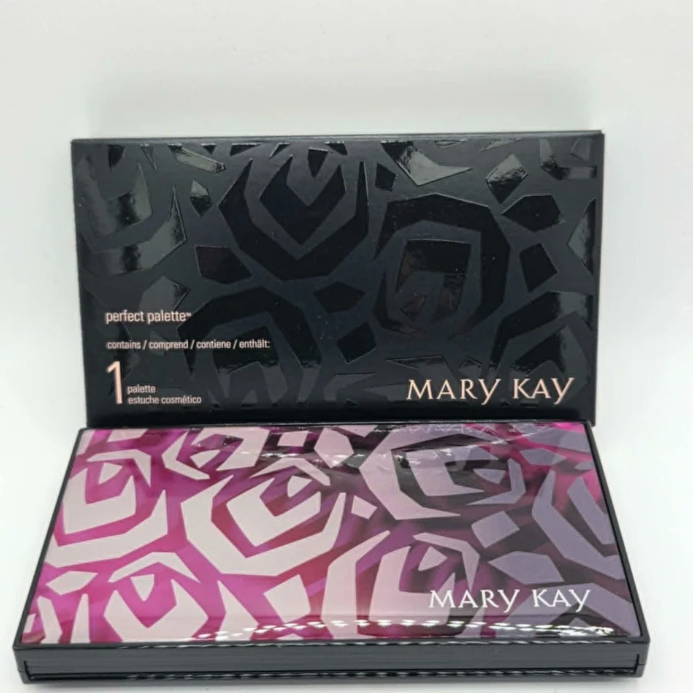 Mary Kay Perfect Palette Stylish Design Unfilled Refillable Mirrored Compact